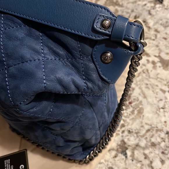 Chanel Coco Hobo Bag - Picture 4 of 15